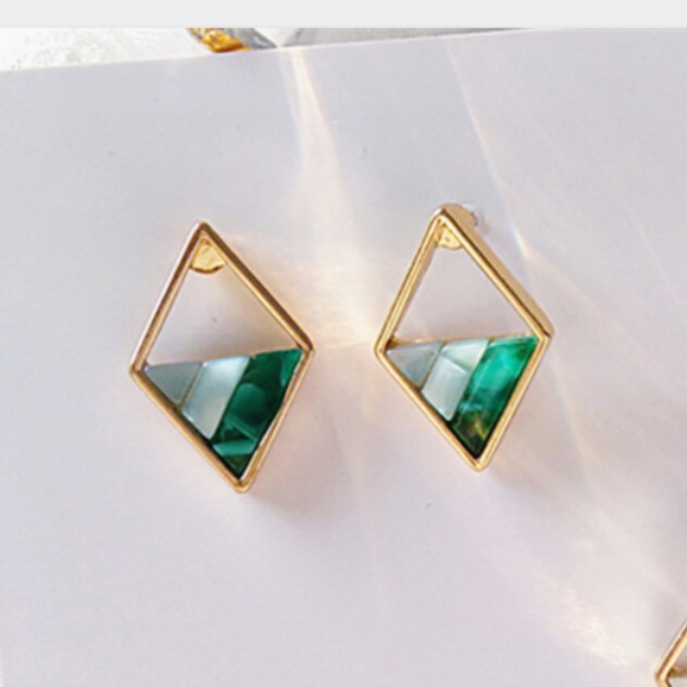 18K Gold Plated Stone Earrings Green Triangle - Picture 2 of 8